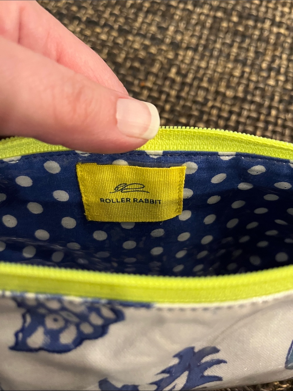 Roller Rabbit Makeup Bag - Picture 5 of 5